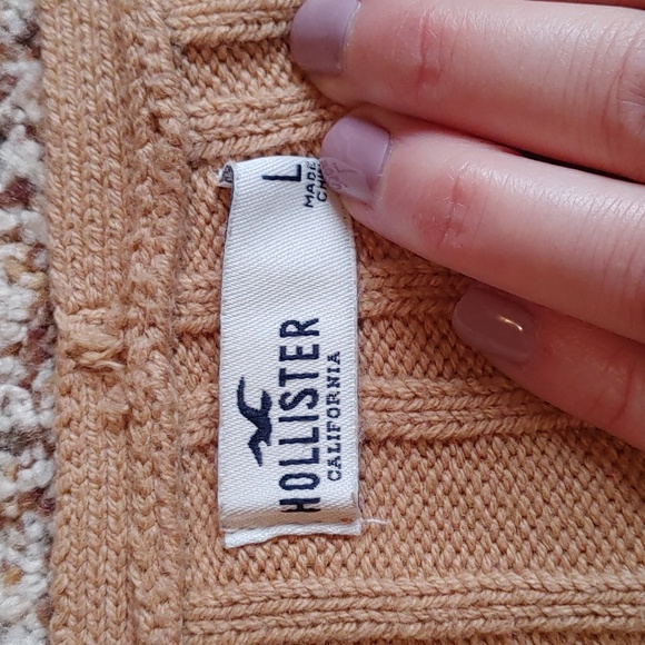 Hollister Crop Sweater - Picture 2 of 4